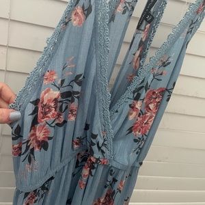 Kendall&Kylie Blue Lace Floral V-Neck Halter Top